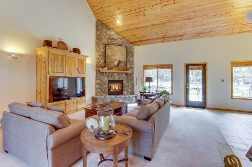 Catkin Lane 04 | Discover Sunriver - image 4