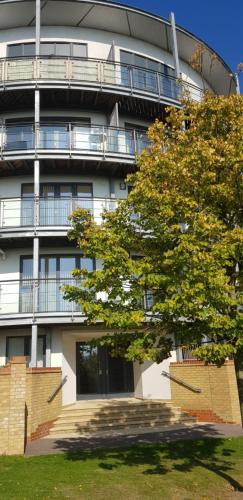 Garland Modern Apartment, Greenhithe 1 With Parking