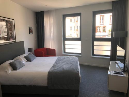 1 queen bed