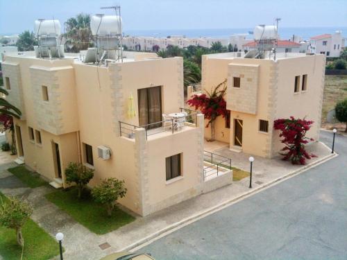 Two-Bedroom Apartment - Split Level image 5