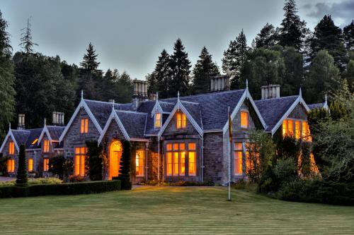 A szálláshely kívülről, Scatwell House in Gorstan