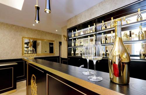 Spanish Diamond Luxury Suites & Jacuzzi, Рим (фото 9)