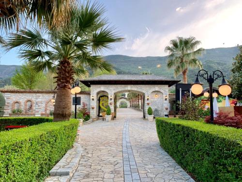 ガーデン, PalmaNova Resort in イーベ エ ポシュメ