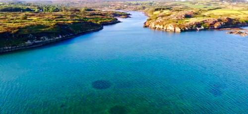 Gunpoint Lodge, Schull, West Cork with Private Pier