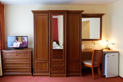 Hotel KAMU GARNI - image 10