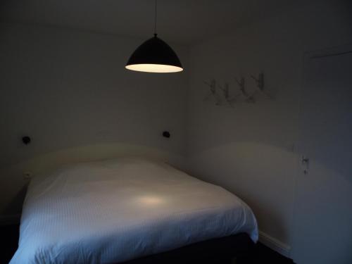 Quarante Cinq - image 7