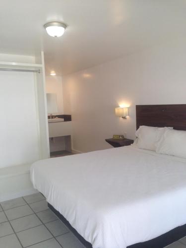 Banana Peel Resort - main image