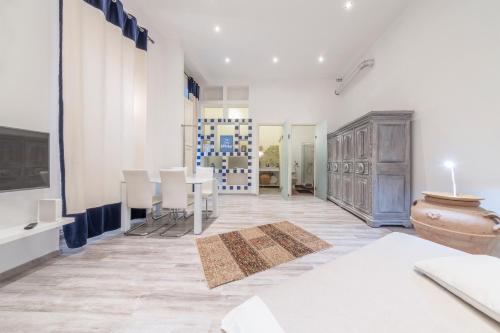 ATLANTA apartment is in the heart of Budapest - image 12