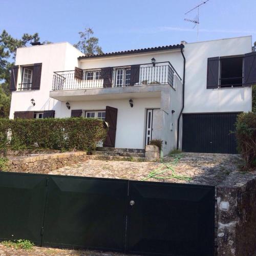  Spectacular Sea View Villa Moledo - Close Beach, Ferienwohnung in Cristelo