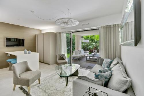 Luxury & Exclusive Resort 4