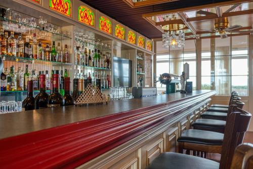FF&E Hotel Dania - image 10