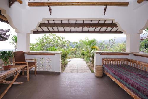 Balcony/terrace, Rinjani Lodge in Senaru