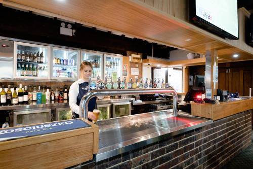 Food and beverages, Avoca Beach Hotel in Central Coast