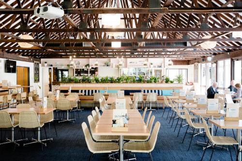 Restaurante, Avoca Beach Hotel in Costa Central