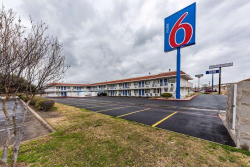 Motel 6-North Richland Hills, TX