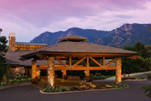 Cheyenne Mountain Resort, a Dolce by Wyndham - Accommodation - Colorado Springs