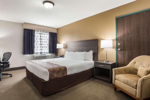 Quality Inn in Clare, USA