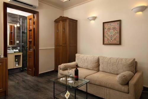 Rodos Niohori Elite Suites Boutique Hotel - image 10