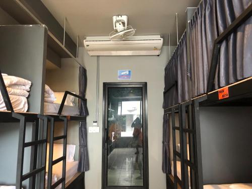 Shared room, male dormitory, 12 guests