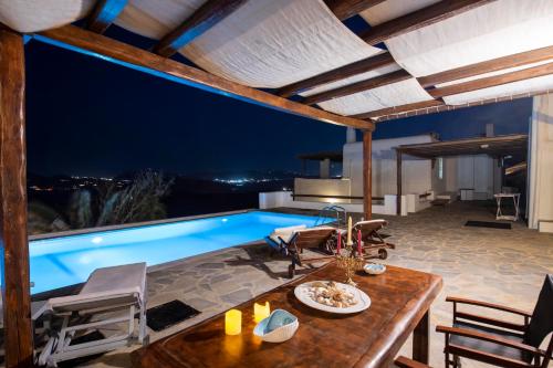 Siourdas Mykonos Villas 1