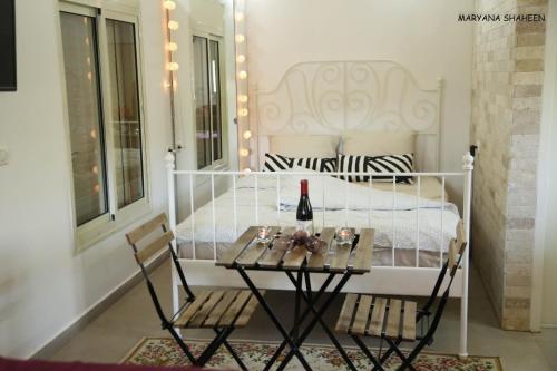 שקיעת הדובדבן in Majdal Shams