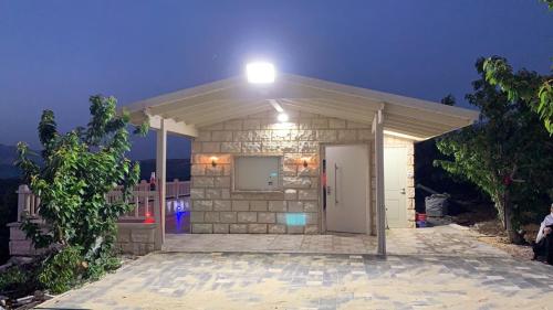 שקיעת הדובדבן in Majdal Shams