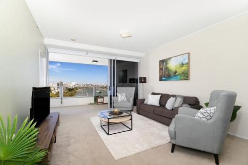 Amazing River View - 3 Bedroom Apartment - Brisbane CBD - Netflix - Fast Wifi - Carpark