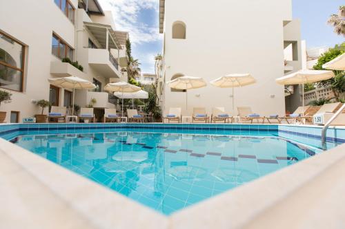 Anita Beach Hotel - image 11