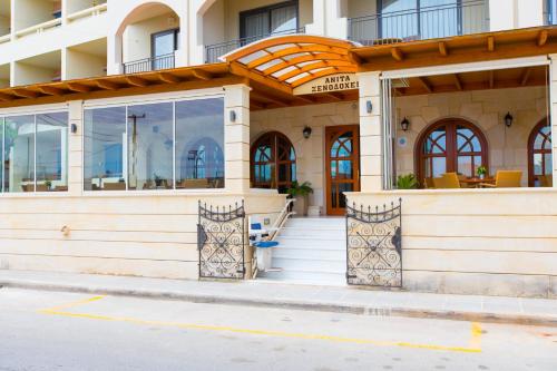 Anita Beach Hotel - image 12