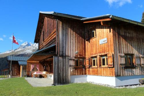 La Casa Cathomen Brigels - Maiensäss/Berghaus für max. 6 Personen Breil/Brigels