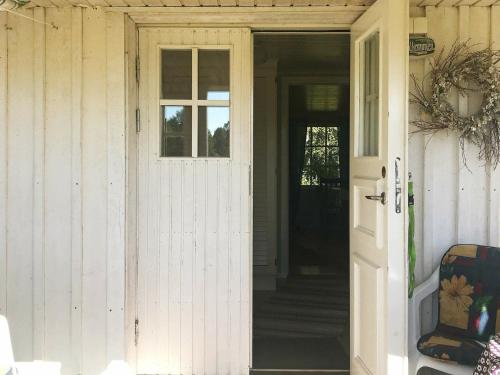 6 person holiday home in VARA