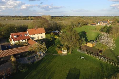 Suffolk getaway with hot tub