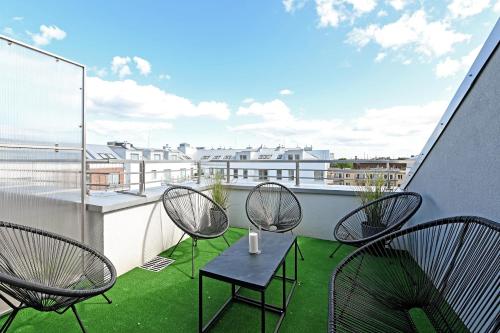 Staywin Apartments