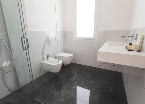 Thalya Luxury Rooms - image 10
