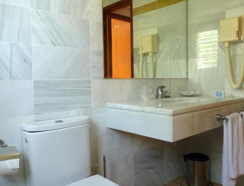 Apartamentos Vista Playa I - image 11