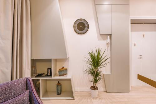 Rhea Silvia Luxury Navona - image 13