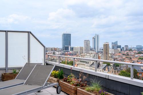 Erkély/terasz, B-Aparthotels Ambiorix near Autoworld Múzeum