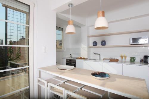 Boutique Athens Plaka Penthouse PL6 - image 7