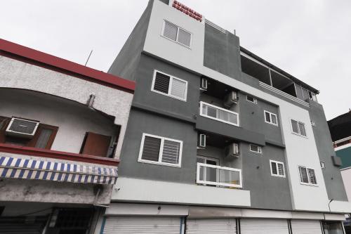 OYO 60577 Sukhmani Residency