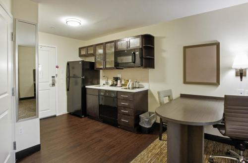 Queen Studio Suite