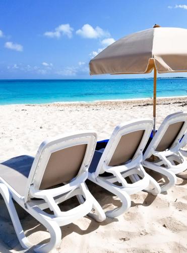Spiaggia, Island Club Turks & Grace Bay Place in Providenciales