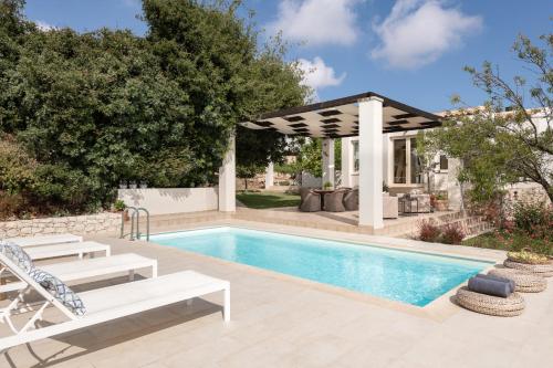  Levantes home, design & style retreat, By ThinkVilla in Prinés