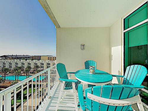 New Listing! High-End Sapphire Condo With Gulf Views Condo - image 5