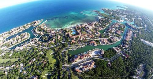 STUDIO 102 Puerto Aventuras private complex with swimming pool in เปอร์โต อเวนทูรัส