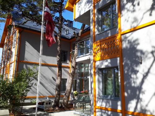 VILLA FLORANCE apartments with terraces & parking in Ventspils