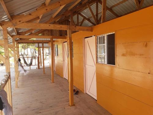 شرفة/ تراس, Private Room in San Blas Islands PLUS meals in El Porvenir