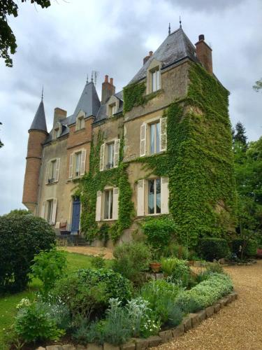 France Petit Château 1
