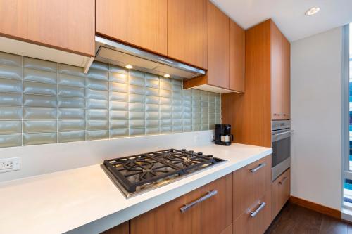One AlaMoana #1708 - image 9