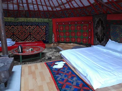 Ger ,Bulbul Jamak travel in Olgii