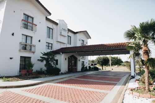 All Seasons Inn & Suites in Memphis, USA